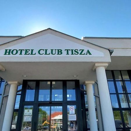 Hotel Club Tisza Lakitelek Esterno foto